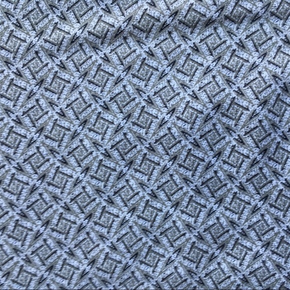 Natural Instinct short sleeve button down size XL - Picture 4 of 6